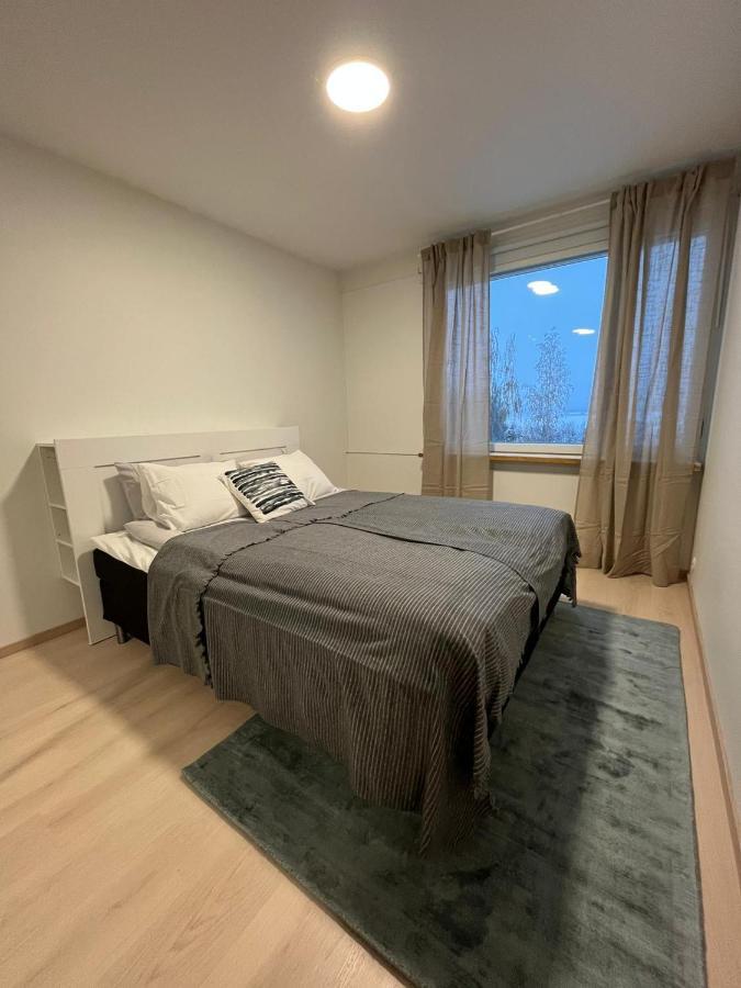 Ylimmaen Kerroksen Tilava Kolmio Jokinaekymaellae Apartamento Rovaniemi Exterior foto