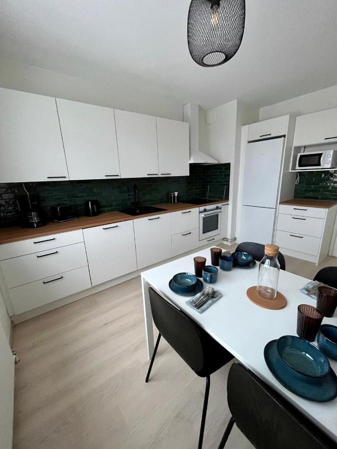 Ylimmaen Kerroksen Tilava Kolmio Jokinaekymaellae Apartamento Rovaniemi Exterior foto