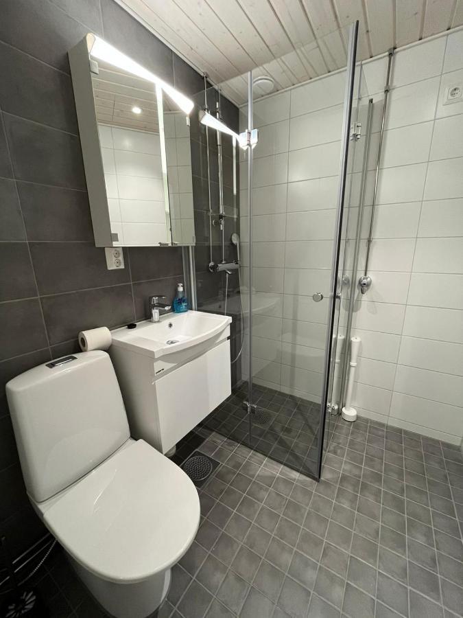 Ylimmaen Kerroksen Tilava Kolmio Jokinaekymaellae Apartamento Rovaniemi Exterior foto