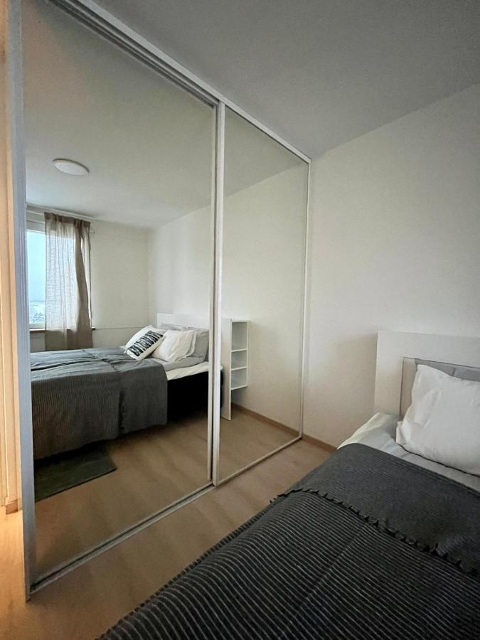 Ylimmaen Kerroksen Tilava Kolmio Jokinaekymaellae Apartamento Rovaniemi Exterior foto